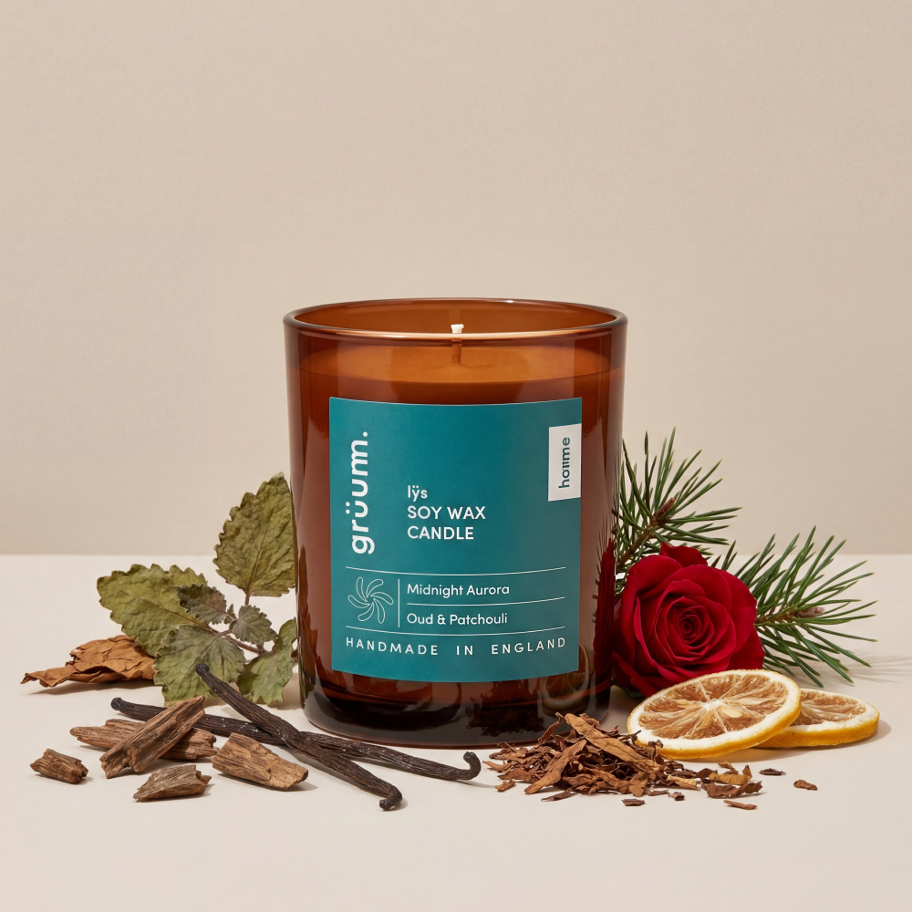 Soy wax candle with decorative elements